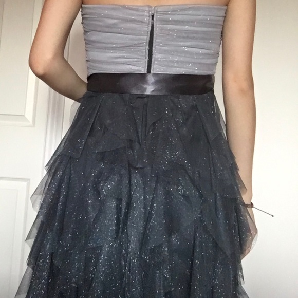 Dual tone grey tulle prom dress - Picture 2 of 2